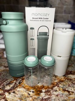 Momcozy breastmilk cooler