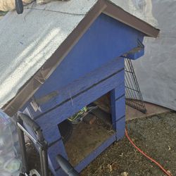 Small /Medium Dog House