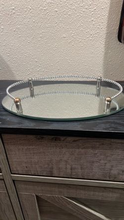 Makeup tray