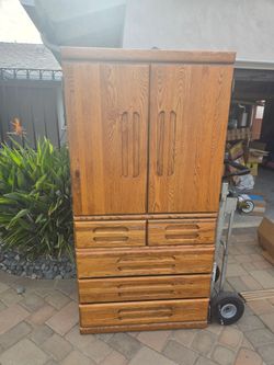 Dresser