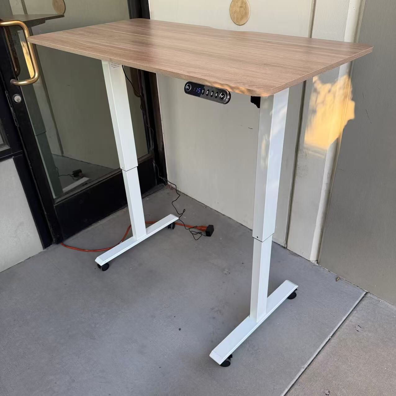 New In Box 47”Lx24”D Adjustable Height 26” To 46” Max Rising Standing Computer Desk Table Office Furniture With Wheels