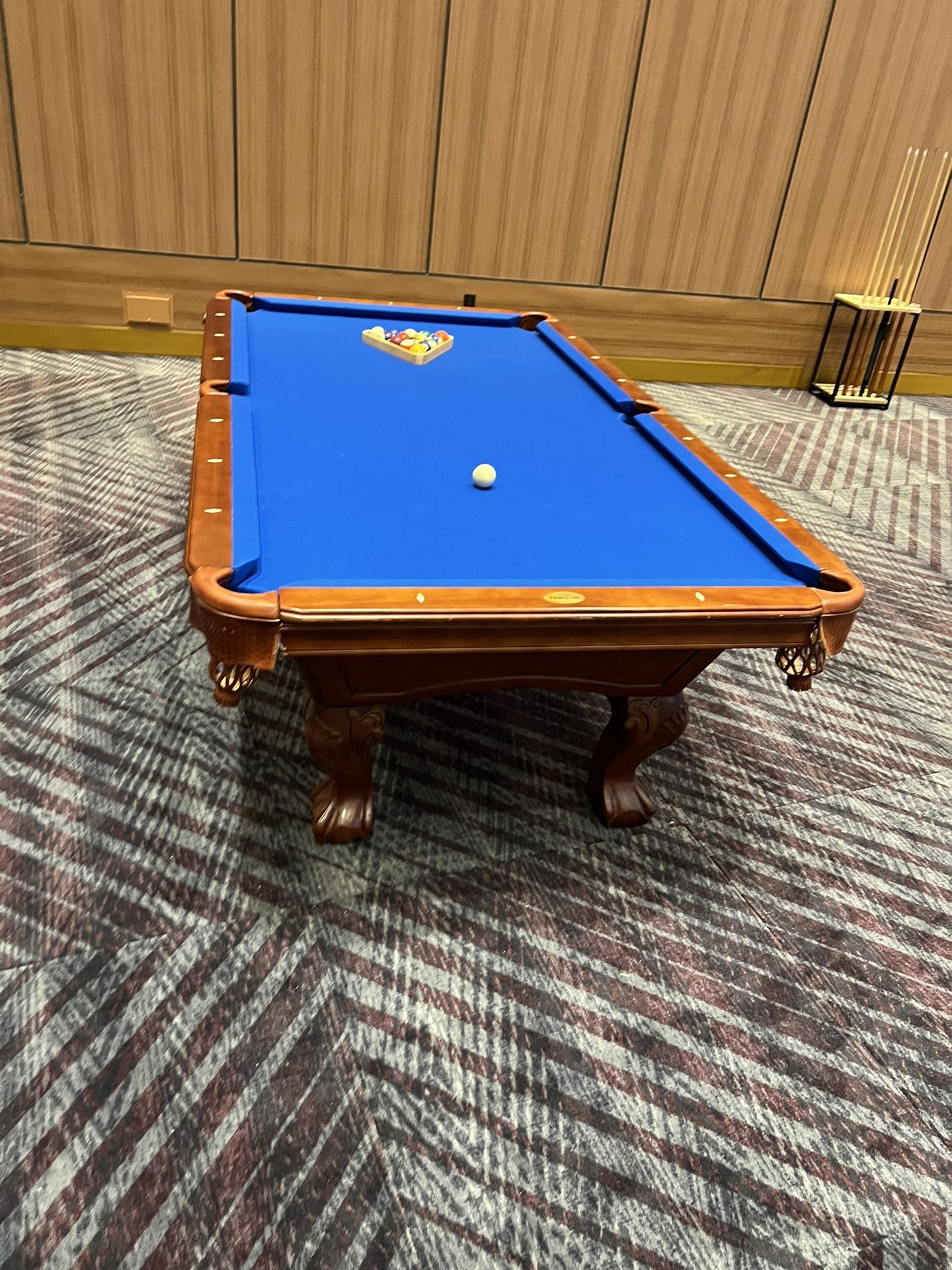 8ft Pool Table