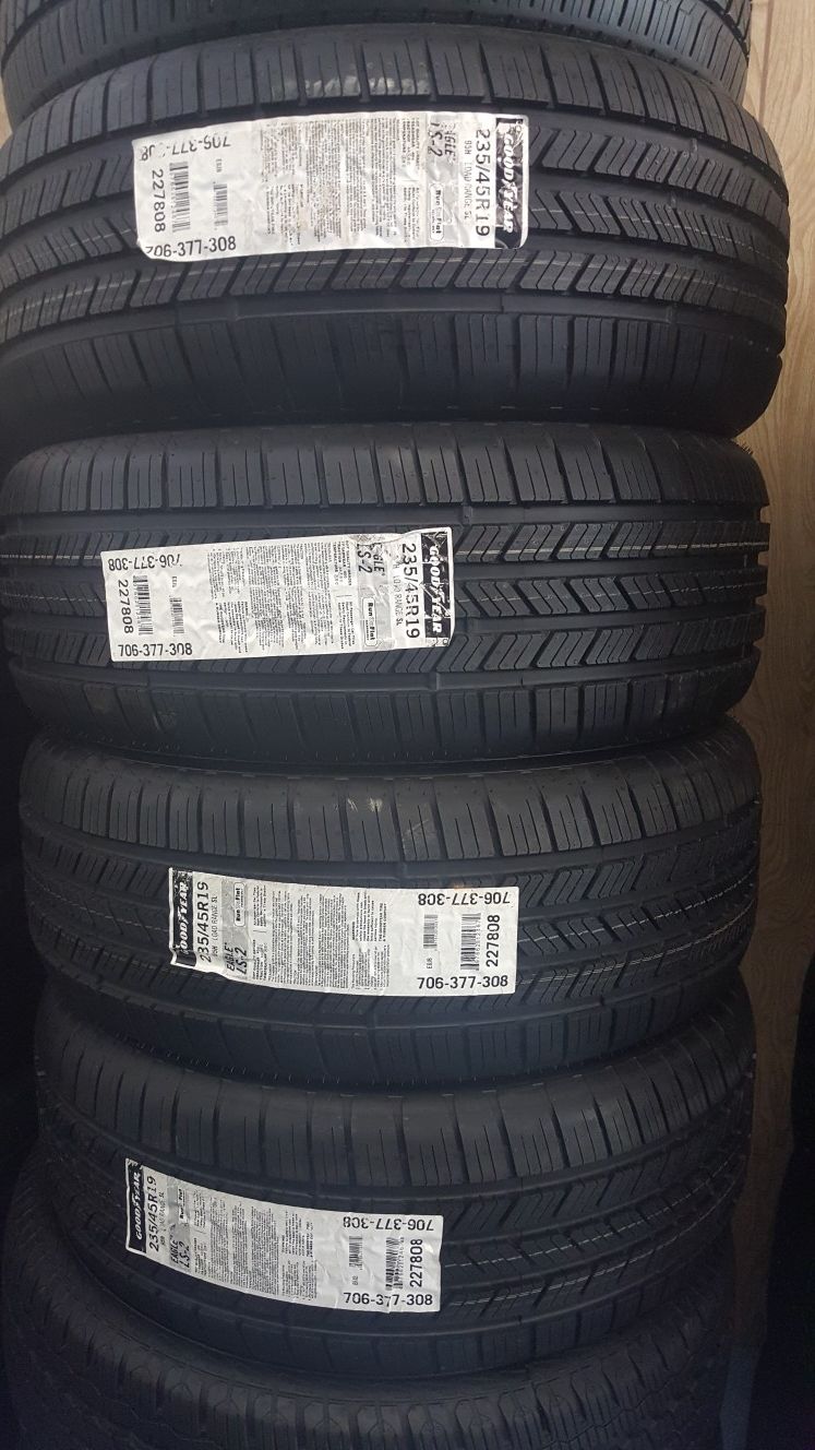 4 new tires 235/45/19 run flat goodyear