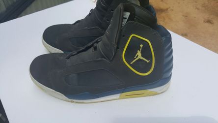 Size 13 adult Jordan flights in good condition looking for BEST OFFER