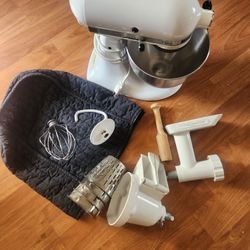 Kitchen Aid Mixer With Attachments 