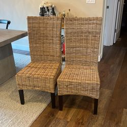 Pier 1 imports chair set (2 included)