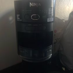 Ninja Thirsti Sparkling & Still Drinking System