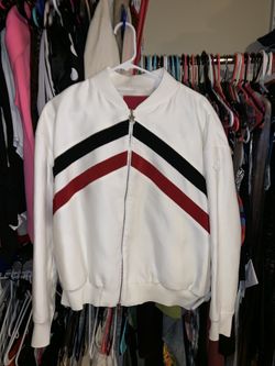 Moncler jacket $600 brand new never worn size 3&4