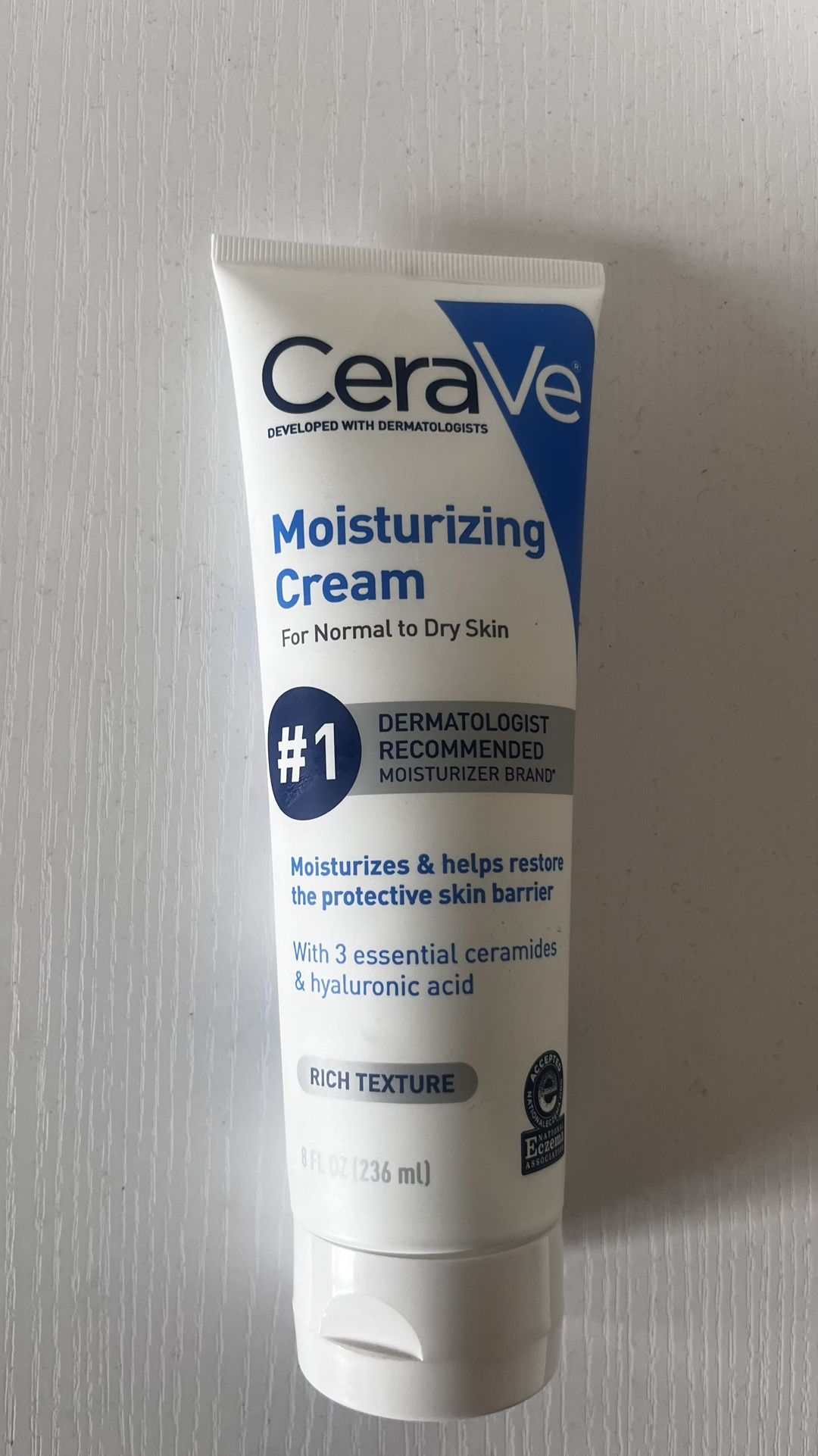 CeraVe Moisturizing Cream 8 FL OZ. (New)