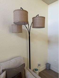 Floor lamp