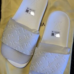 All White Embossed Slides Size EU 38/US 8 -9