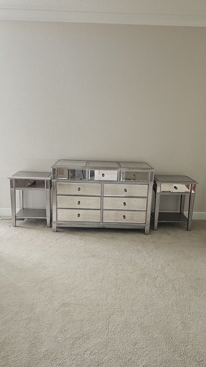 Dresser With Nightstands