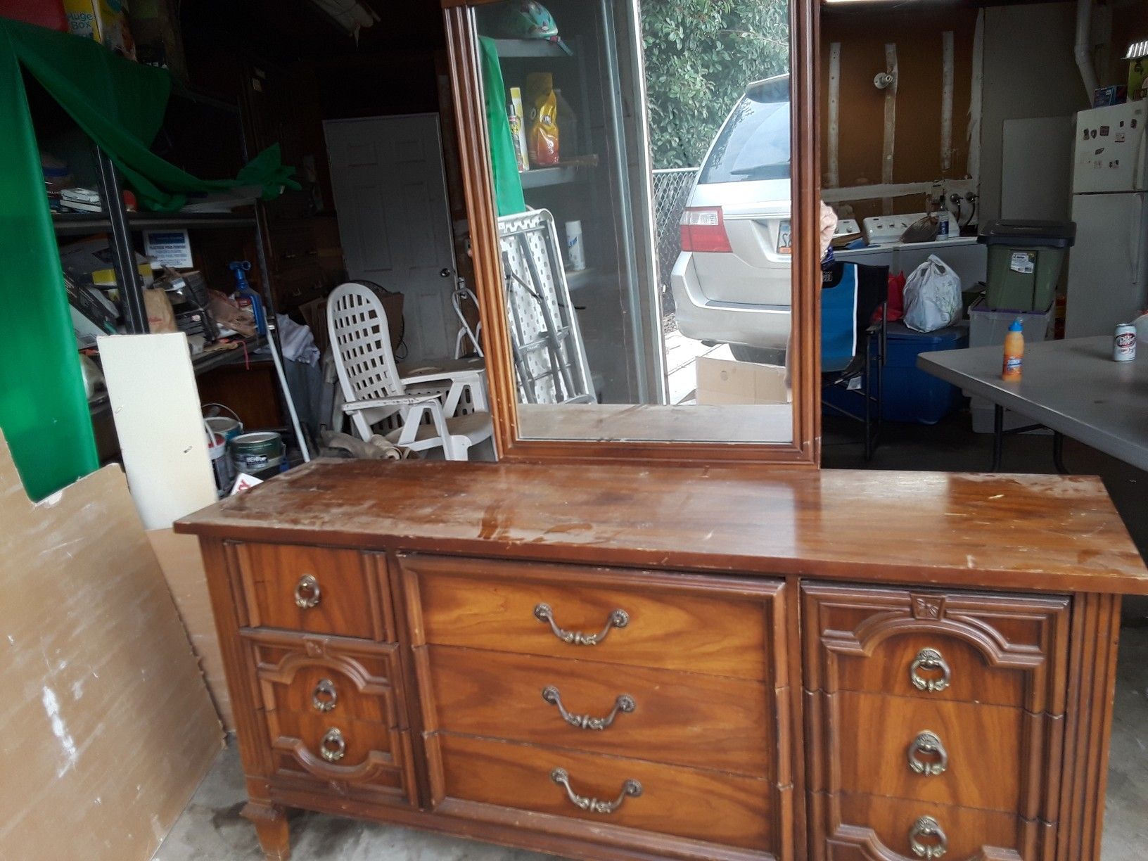 Heavy duty dresser w/ mirror