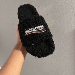 Balenciaga Slides 