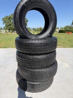 265/70r18 Michelin Lax Trail
