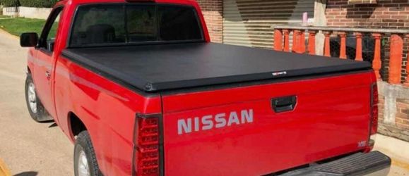 LA Zona Auto Parts 1987 to 1993 Nissan Hardbody D21 6ft Bed Roll Up Tonneau Cover Tapa Enrolla Vinyl Material
