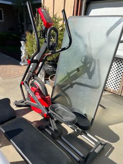 Title:Spirit Fitness CG800 e-Glide Commercial Elliptical Trainer – Excellent Condition