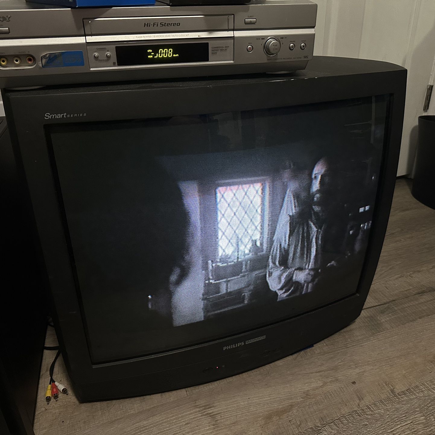 Phillips Magnavox 27 inch CRT TV for Sale in Mesquite, TX - OfferUp