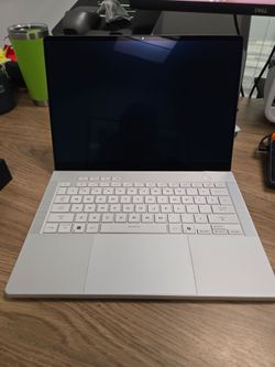 ROG Zephyrus G14 2025