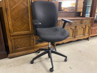 Rolling Black Upholstered Office Chair