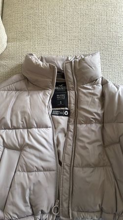 Hollister jacket size small