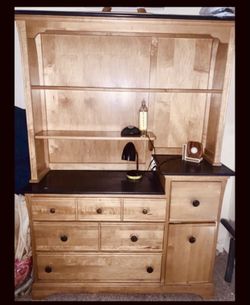 Dresser