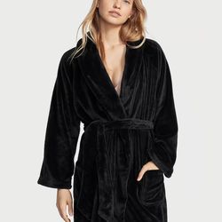 victoria’s secret robe 