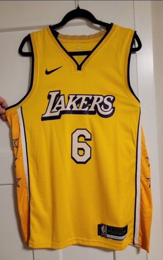 L/XL LeGoat #6 Custom Lakers Jersey 2020 City Edition