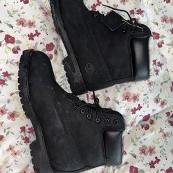Timberland 6” Boots – Men’s Size 11 – Black