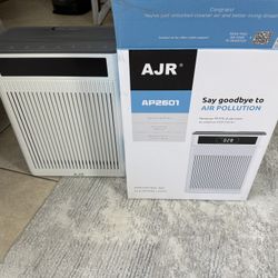 Brand new- dAir Purifier - just made a video for it and put it back in the box.