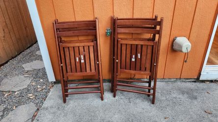 4 wood chairs