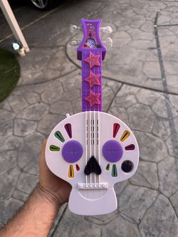 Disney Vampirina Musical Guitar