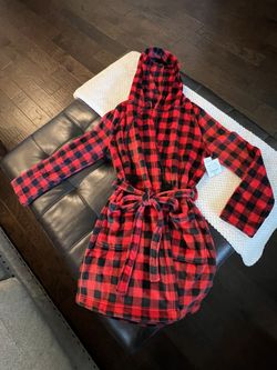 NWT - Brand New Long Sleeve Mid Length Robe - Red & Black Buffalo Check Gingham - Size S