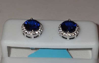 💙✨ Blue Moissanite Halo Stud Earrings ✨💙