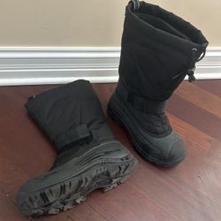 Kamik Snow boots Size 8