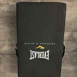 Everlast MMA Kick/Strike Shield - Black