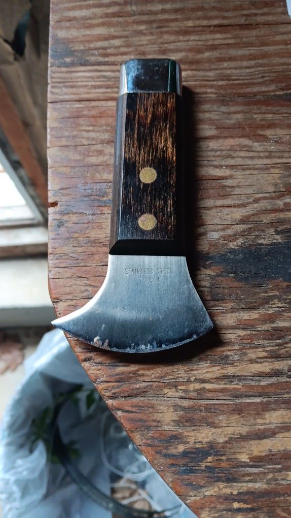 Lead Cutting Tool  