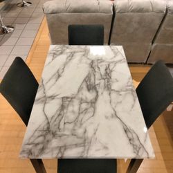 GORGEOUS TABLE! WITH CHAIRS! WE SELL BRAND NEW! 