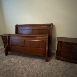 Queen 5 Piece Bedroom Set
