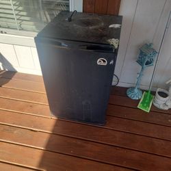 Free Working Mini Fridge