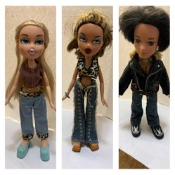 Bratz dolls Bundle