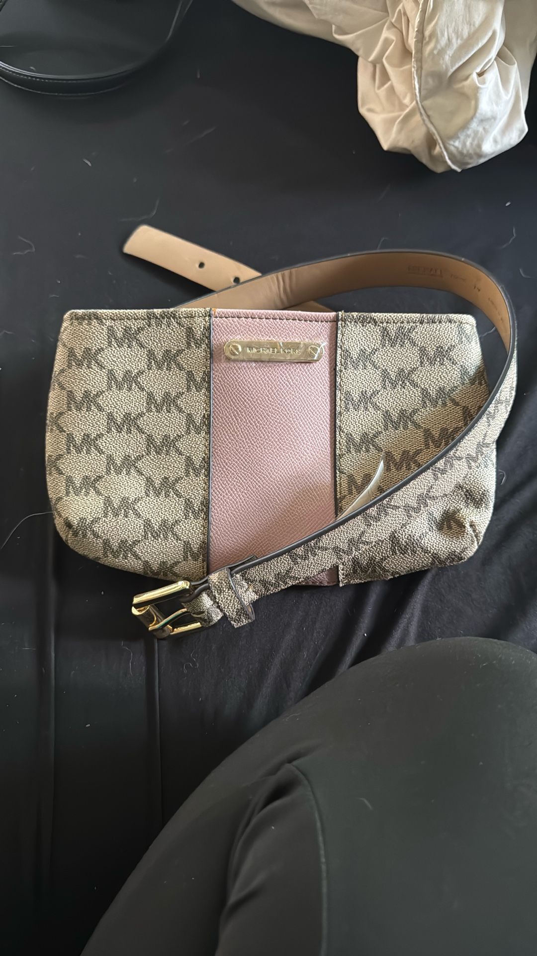 Michael Kors Purse /fanny Pack