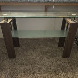 Entry Sofa Table PLEASE READ minor Leg Damage See Pictures 
