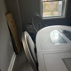 Table From Value City Gray With Stones Has Drop Leaf It Go I To Table And Extend