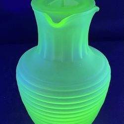 Rare - Depression Frigidaire Ice Tea Server Glass Pitcher Uranium
