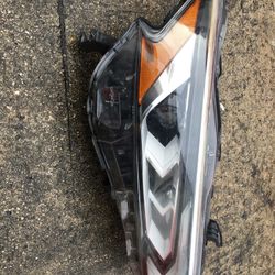 Nissan Altima Passanger LED Headlight 