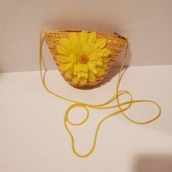 Yellow Daisy Small Straw Crossbody Purse