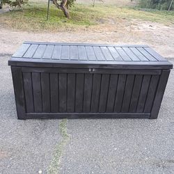 Keter Outdoor Storage Box