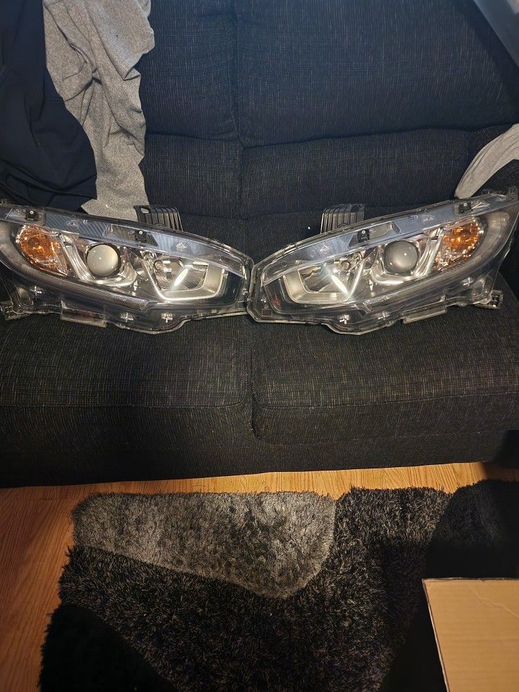 2017 HONDA CIVIC LX SEDAN HEAD LIGHTS