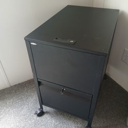 Metal Filing Cabinet 